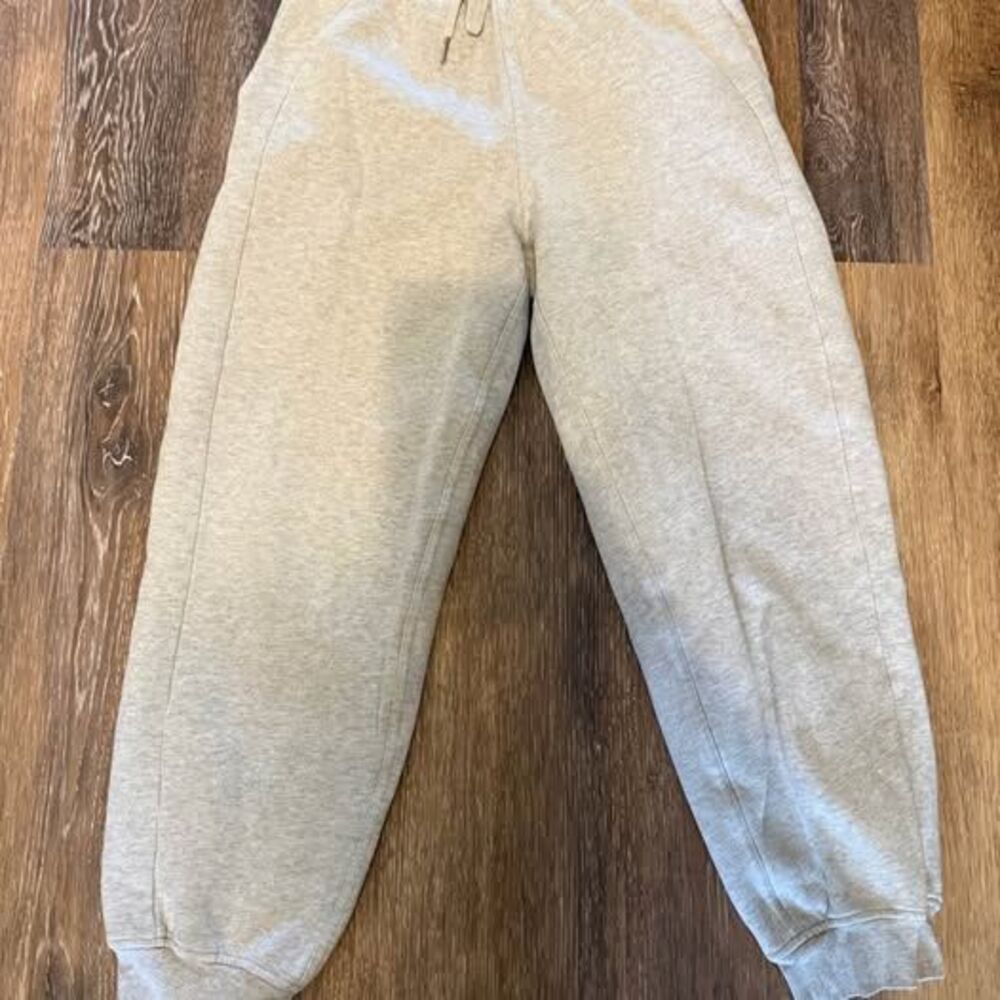 Lululemon Scuba Joggers size 6
